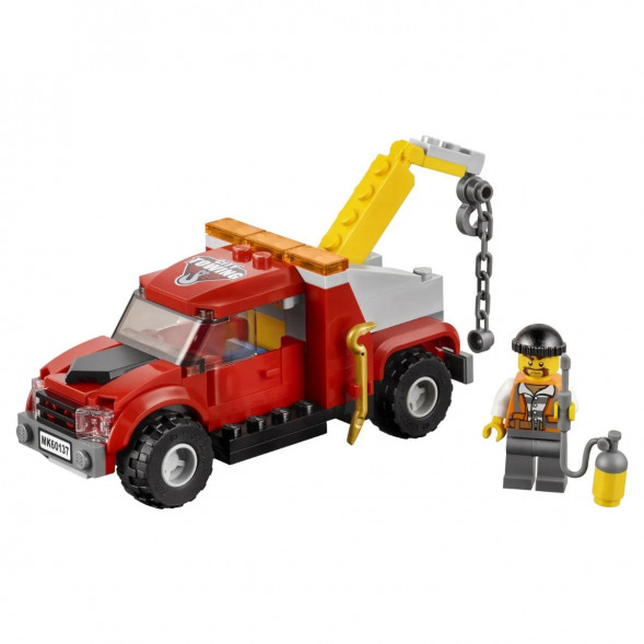 Конструктор LEGO City Police 60137 Побег на буксировщике в Таганроге