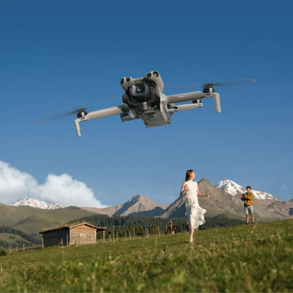 Квадрокоптер DJI Mini 5 Pro Fly More Combo (DJI RC-N3) в Таганроге