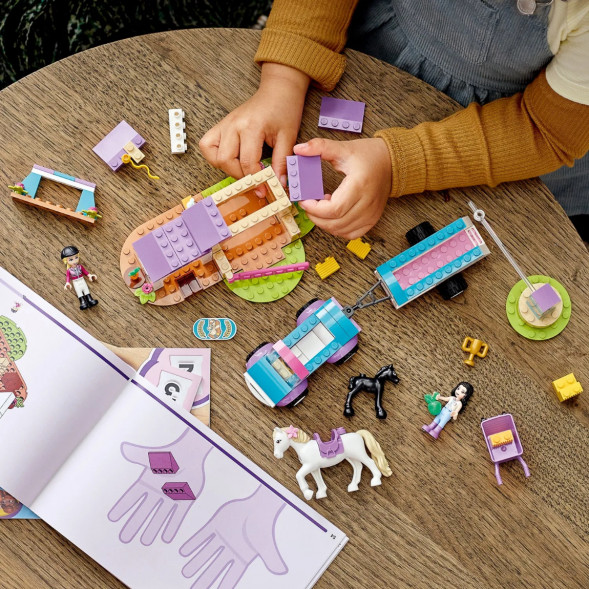 Конструктор LEGO Friends 41441 Тренировка лошади и прицеп для перевозки в Таганроге