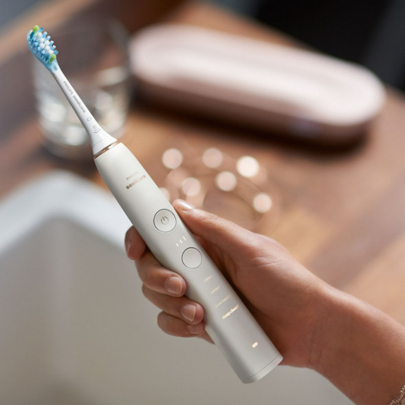 Электрическая зубная щетка Philips Sonicare 9000 Diamond Clean, белый в Таганроге