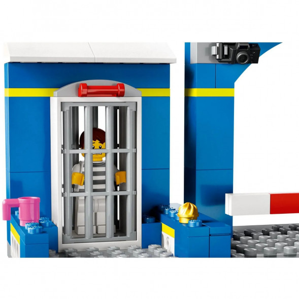 Конструктор LEGO City 60370 Побег из полицейского участка в Таганроге